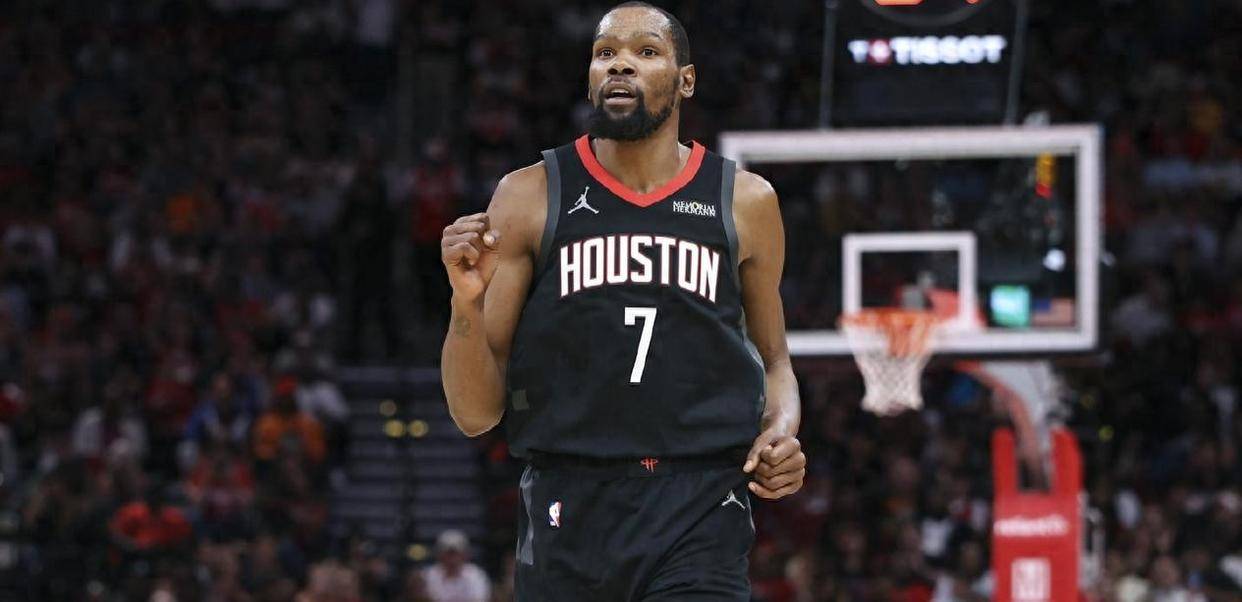 PG游戏-包含杜兰特回归赛场，爆冷首场状态亮眼，热火观众沸腾！的词条